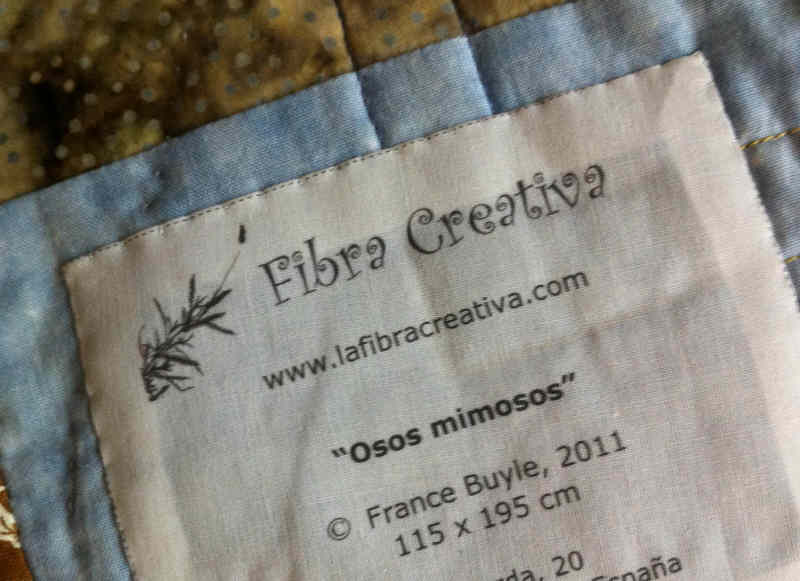 Cómo imprimir una etiqueta de quilt sobre tela [tutorial] - Fibra
